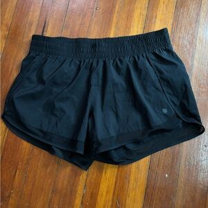 ATHLETA MESH RACER RUN MID RISE 4 SHORT